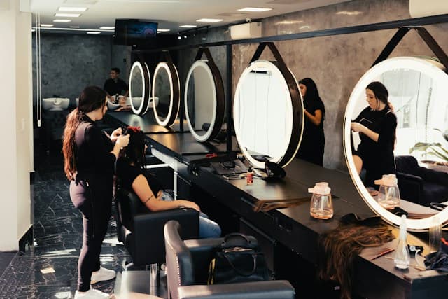 Glow Nest Unisex Salon